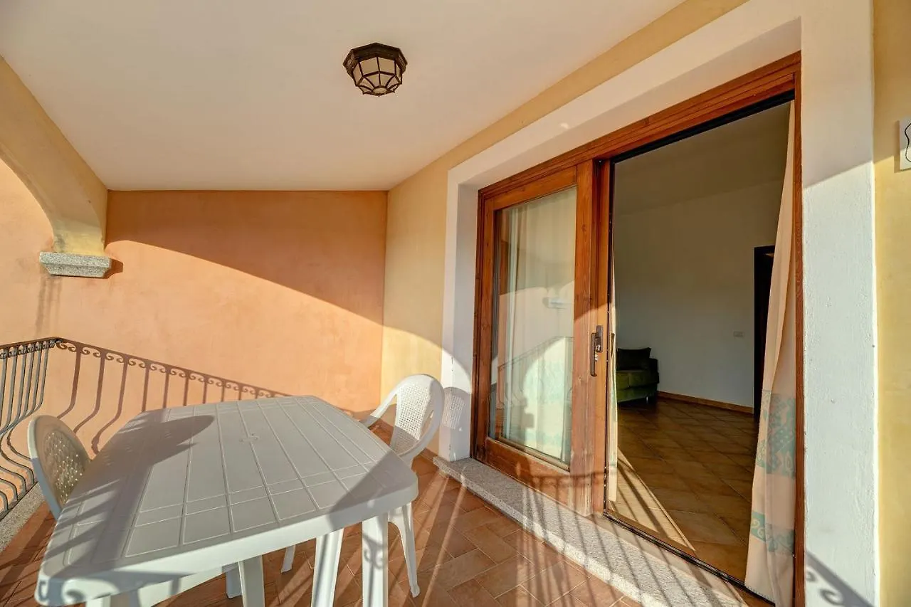 The Fantastic Residenza Badus Studio Sleeps 2 Num0829 バデージ アパート