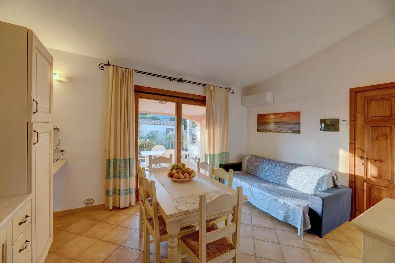 The Fantastic Residenza Badus Studio Sleeps 2 Num0829 バデージ